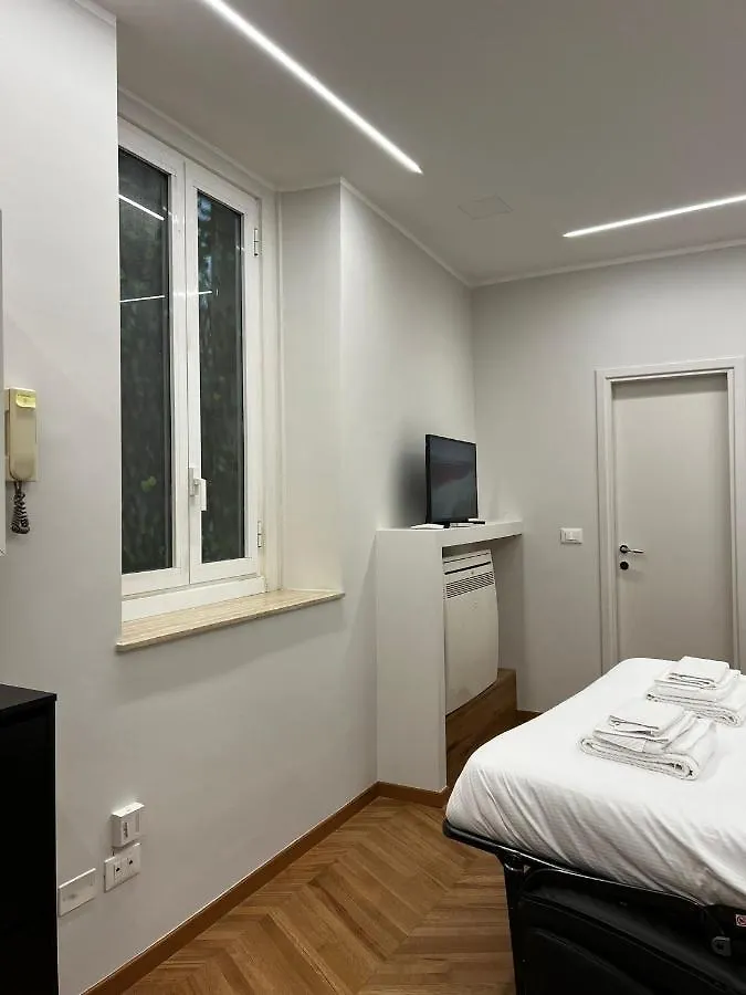 Brera Eleven Apartment Milan 0*,